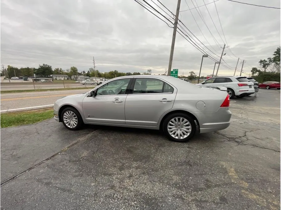 Ford Fusion photo 8