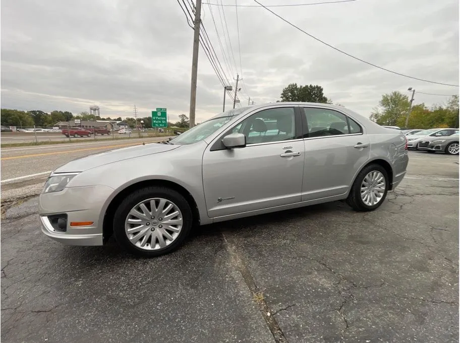 Ford Fusion photo 9