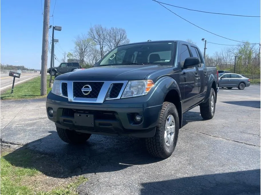 2013 Nissan Frontier Crew Cab SV Pickup 4D 5 ft for sale in O’Fallon, MO
