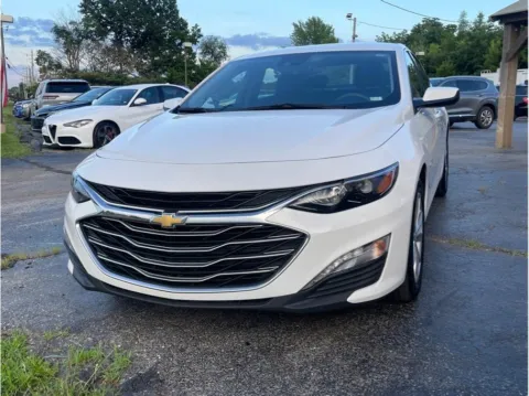 White 2023 Chevrolet Malibu 1LT Sedan 4D for sale in O’Fallon, MO