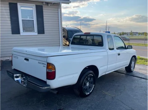 More photos of 1998 Toyota Tacoma XtraCab Pickup at O'Fallon Motors, MO