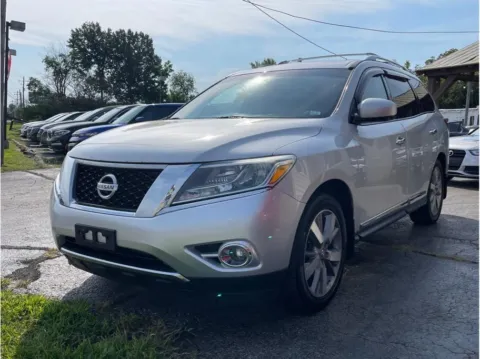 Silver 2013 Nissan Pathfinder Platinum Sport Utility 4D for sale in O’Fallon, MO