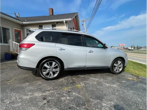 More photos of 2013 Nissan Pathfinder Platinum Sport Utility 4D at O'Fallon Motors, MO
