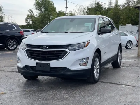 White 2020 Chevrolet Equinox LS Sport Utility 4D for sale in O’Fallon, MO