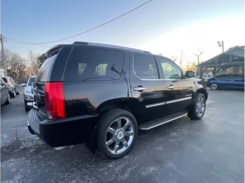 More photos of 2013 Cadillac Escalade Luxury Sport Utility 4D at O'Fallon Motors, MO