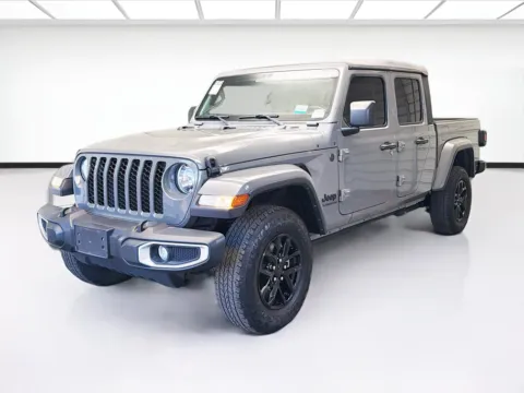 Gray 2022 Jeep Gladiator Sport for sale in Montclair, CA