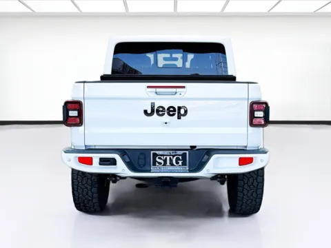 More photos of 2021 Jeep Gladiator High Altitude at STG Montclair, CA