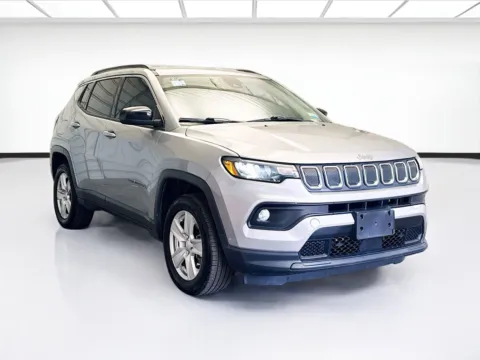 Another view of 2022 Jeep Compass Latitude for sale in Montclair, CA at STG Montclair