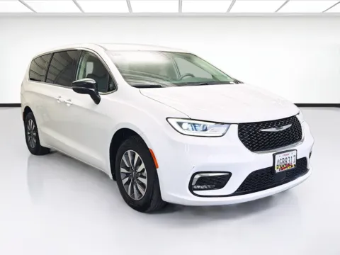 Another view of 2024 Chrysler Pacifica Hybrid Select for sale in Montclair, CA at STG Montclair