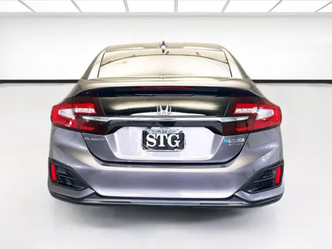 More photos of 2019 Honda Clarity Plug-In Hybrid Touring at STG Montclair, CA