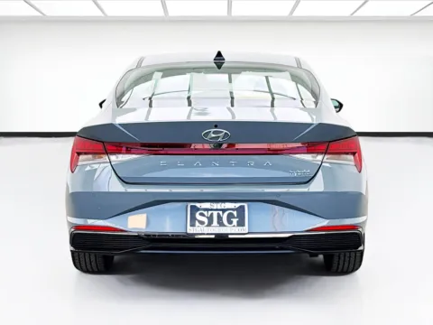 More photos of 2023 Hyundai Elantra Hybrid Limited at STG Montclair, CA