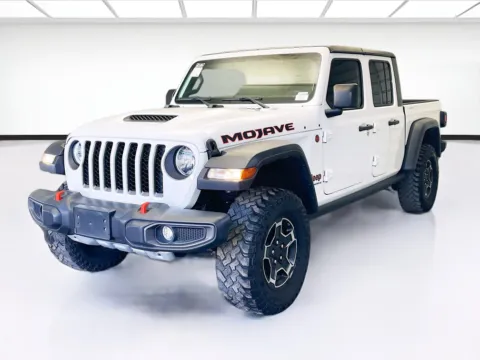White 2023 Jeep Gladiator Mojave for sale in Montclair, CA