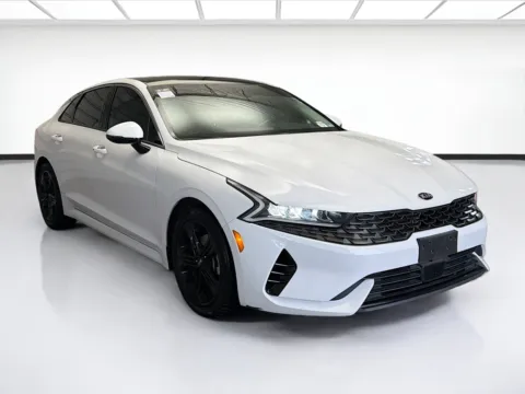 Another view of 2023 Kia Sportage Hybrid LX for sale in Montclair, CA at STG Montclair