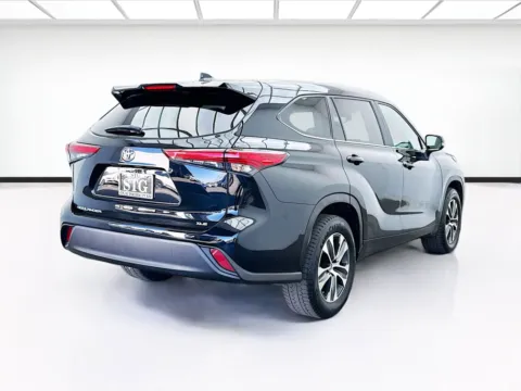 More photos of 2023 Toyota Highlander XLE at STG Montclair, CA