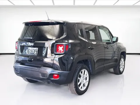 More photos of 2023 Jeep Renegade Latitude at STG Montclair, CA