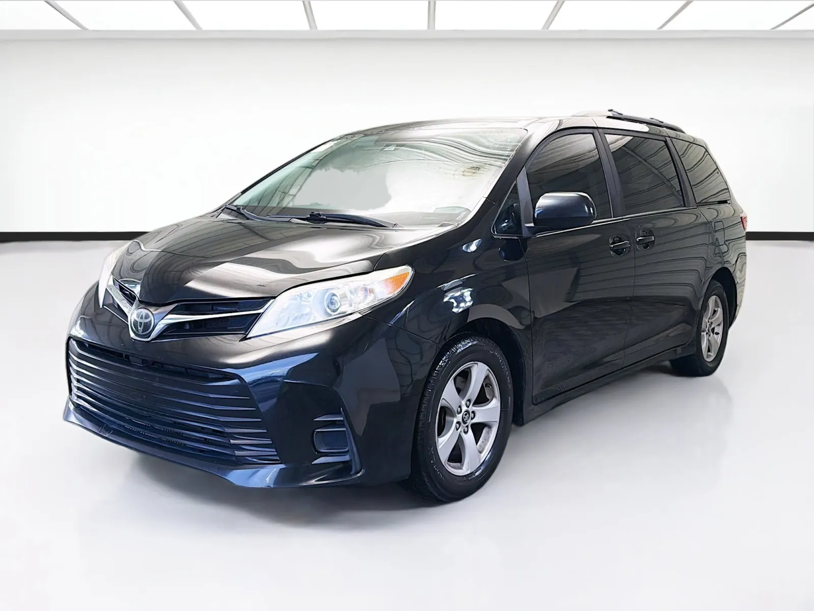 Black 2020 Toyota Sienna LE for sale in Montclair, CA