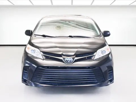 Photos of 2020 Toyota Sienna LE for sale in Montclair, CA at STG Montclair