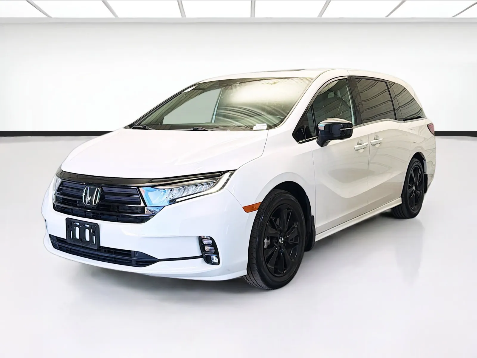 White 2024 Honda Odyssey Sport for sale in Montclair, CA