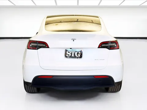 More photos of 2023 Tesla Model Y Long Range at STG Montclair, CA