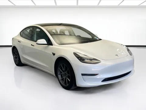 Another view of 2021 Tesla Model 3 Standard Range Plus for sale in Montclair, CA at STG Montclair