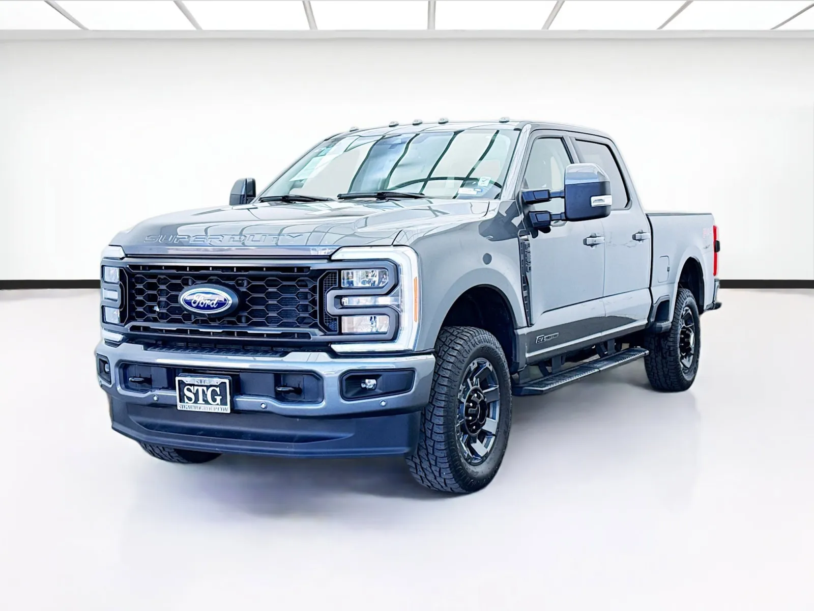 Gray 2023 Ford F-250SD Lariat for sale in Montclair, CA