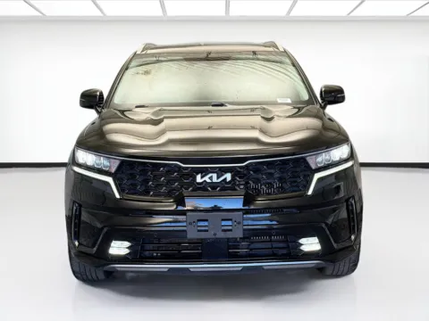 Photos of 2023 Kia Sorento Hybrid EX for sale in Montclair, CA at STG Montclair