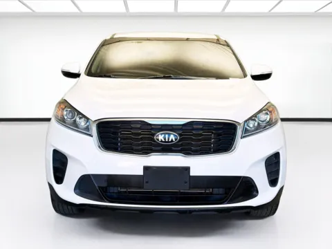 Photos of 2020 Kia Sorento L for sale in Montclair, CA at STG Montclair