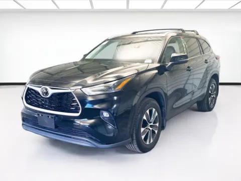 Black 2024 Toyota Highlander for sale in Montclair, CA