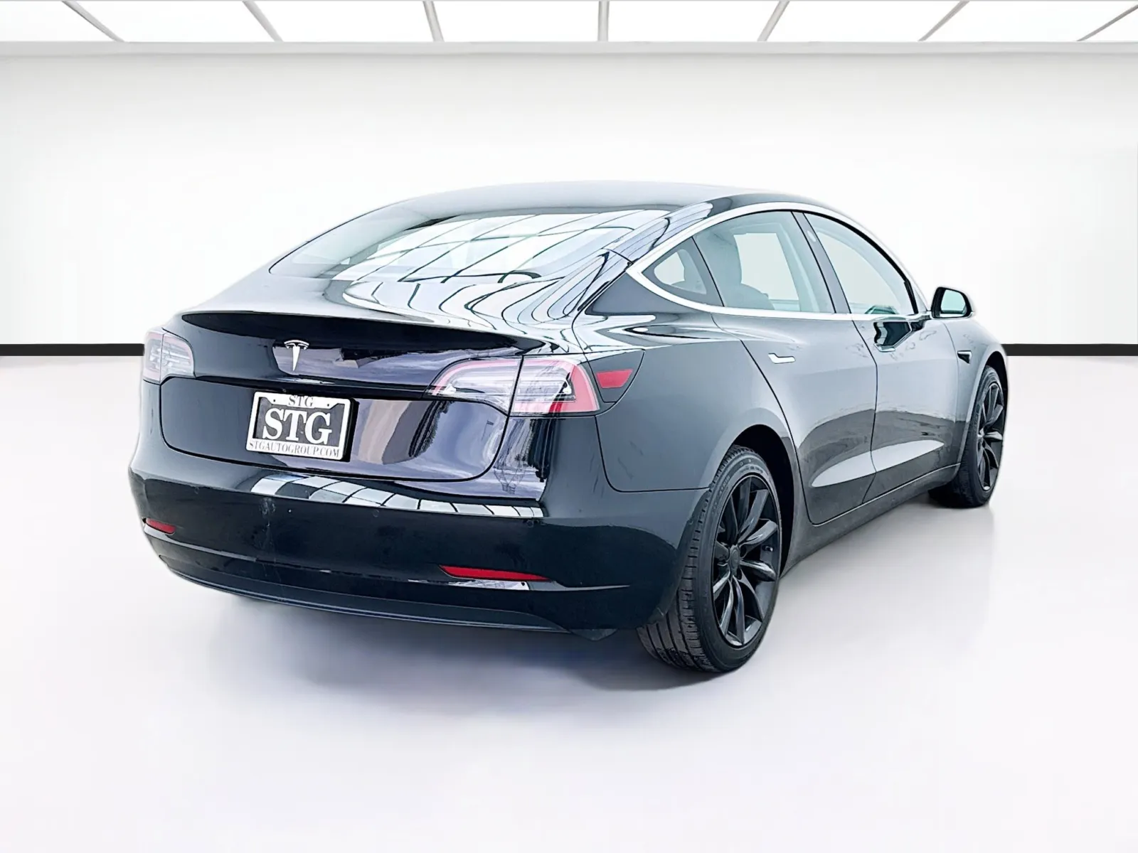 2019 Tesla Model 3 photo 2