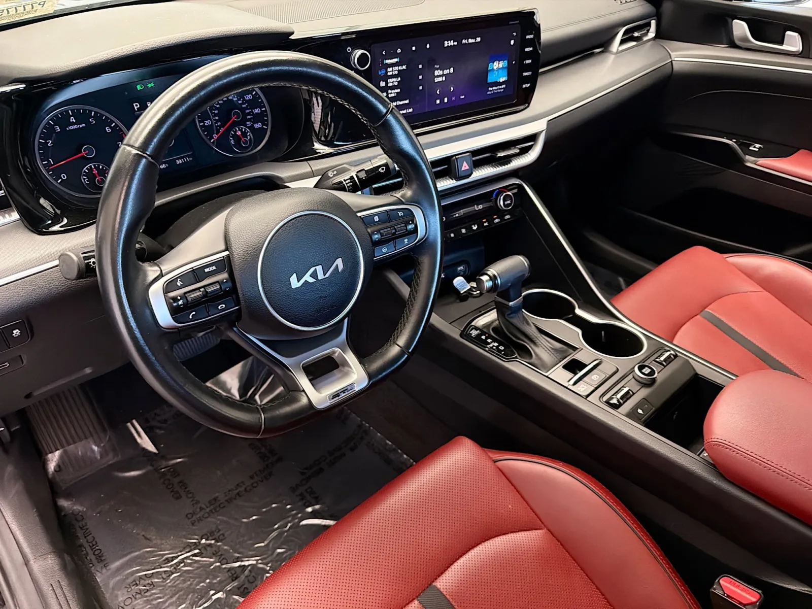 2024 Kia K5 GT-Line photo 3