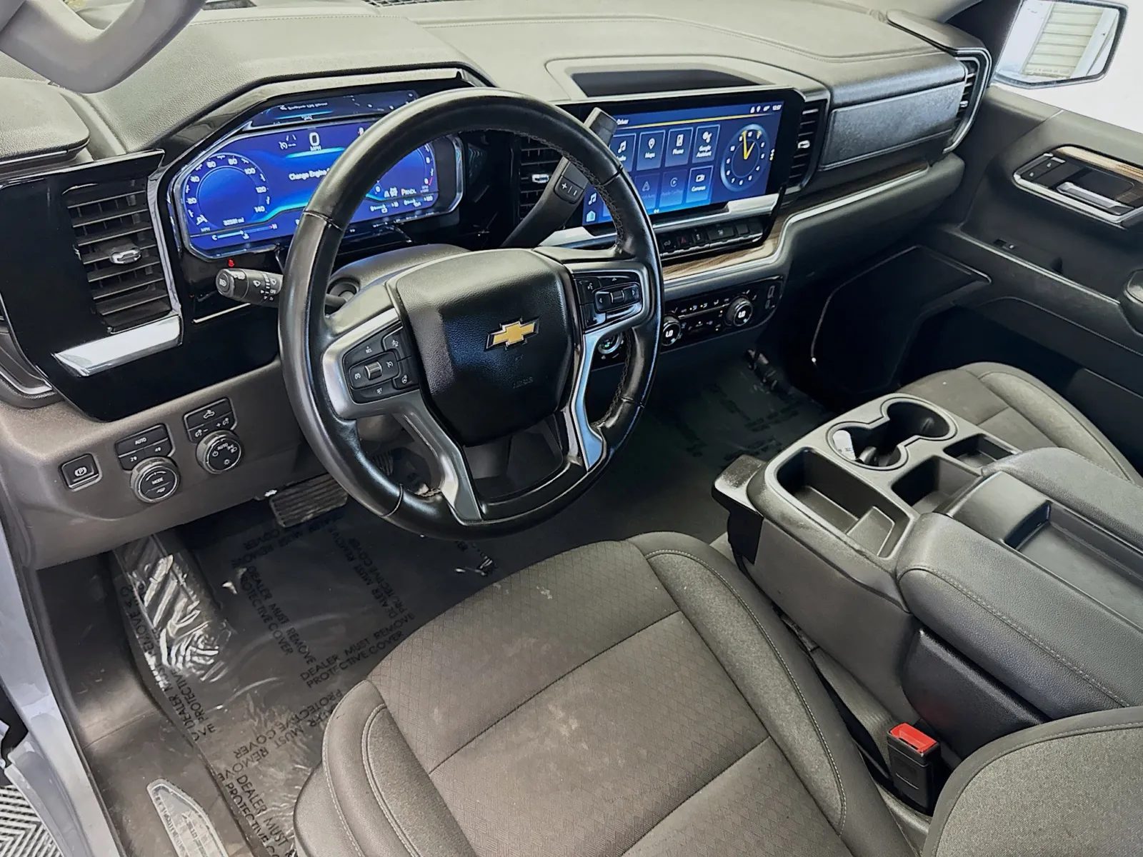 2023 Chevrolet Silverado 1500 LT photo 3