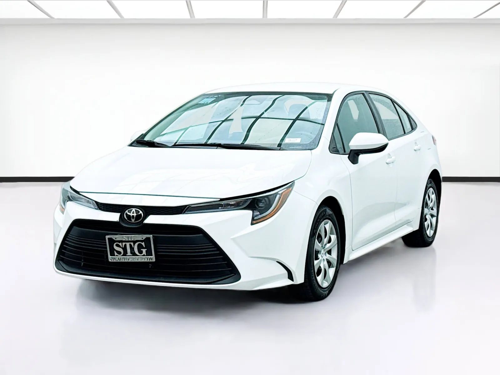 White 2024 Toyota Corolla LE for sale in Montclair, CA