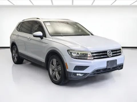 Another view of 2018 Volkswagen Tiguan 2.0T SEL Premium for sale in Montclair, CA at STG Montclair
