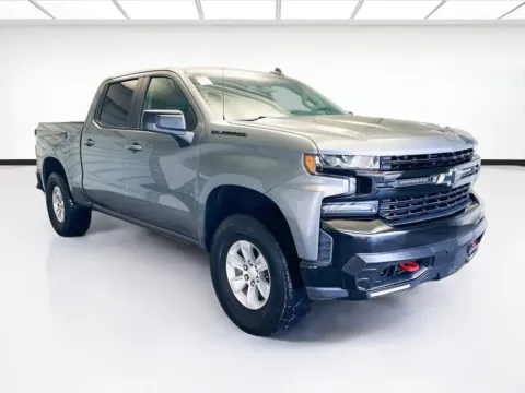 Another view of 2020 Chevrolet Silverado 1500 LT for sale in Montclair, CA at STG Montclair