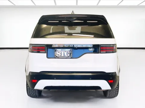 More photos of 2023 Land Rover Discovery S R-Dynamic at STG Montclair, CA