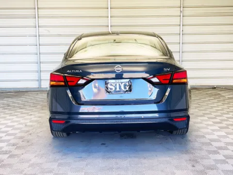 More photos of 2022 Nissan Altima 2.5 SV at STG Montclair, CA