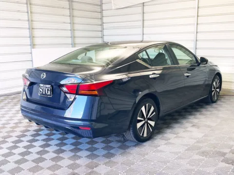 More photos of 2022 Nissan Altima 2.5 SV at STG Montclair, CA
