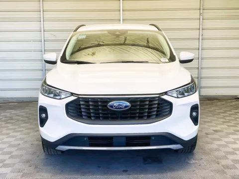 Photos of 2023 Ford Escape Plug-In Hybrid for sale in Montclair, CA at STG Montclair