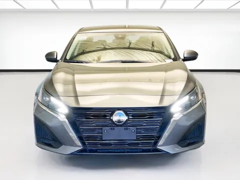 Photos of 2023 Nissan Altima 2.5 SV for sale in Montclair, CA at STG Montclair