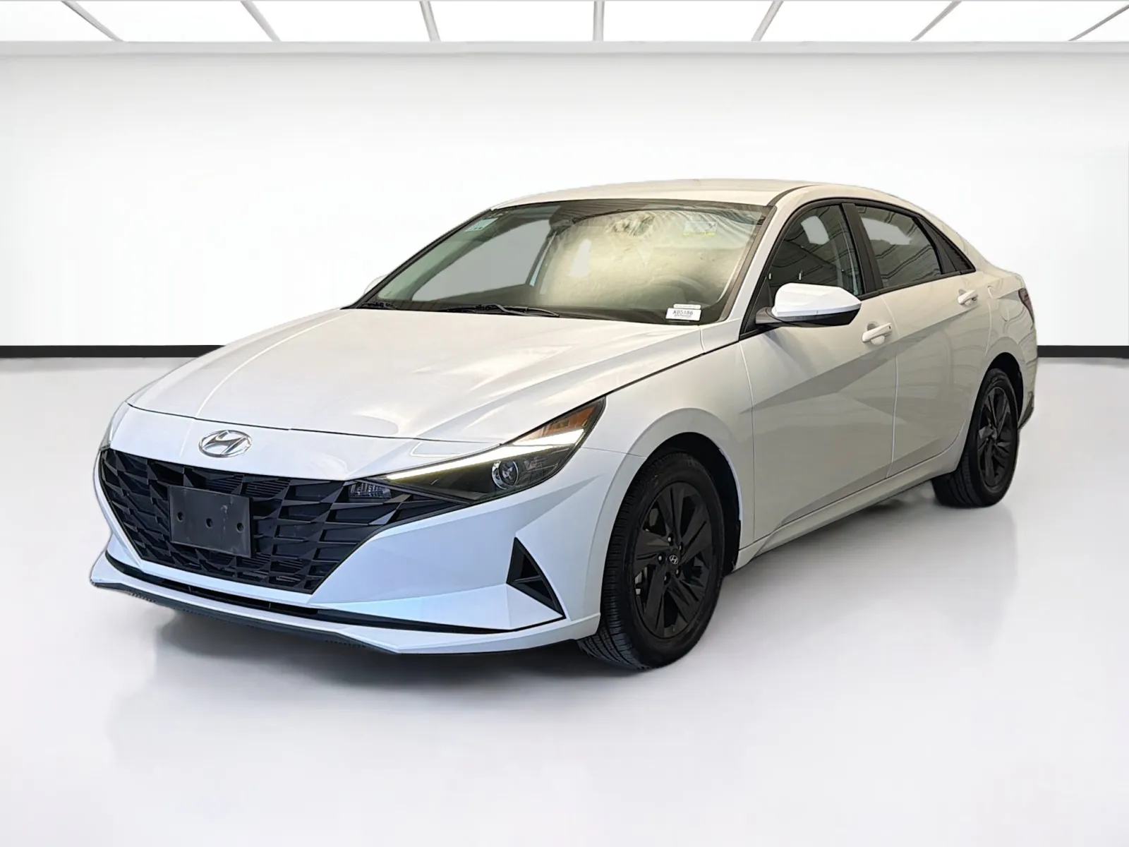 White 2021 Hyundai Elantra SEL for sale in Montclair, CA