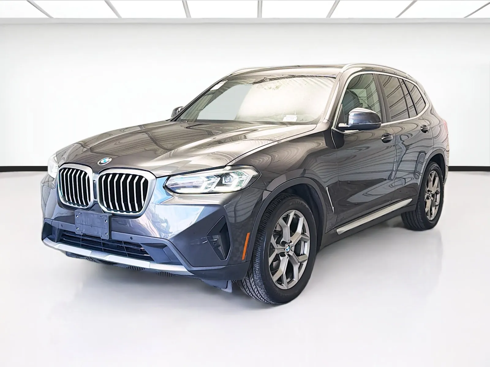 2023 BMW X3 30i's photo