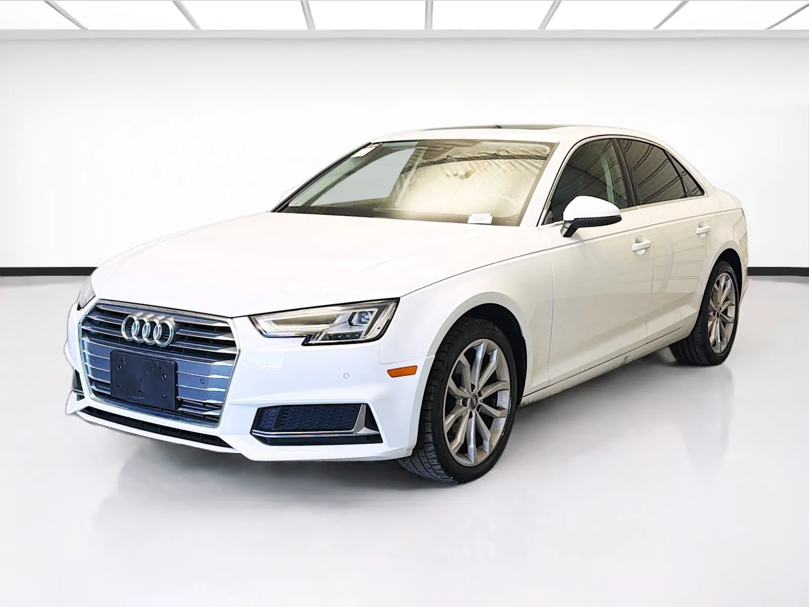 2019 Audi A4 Premium Plus's photo