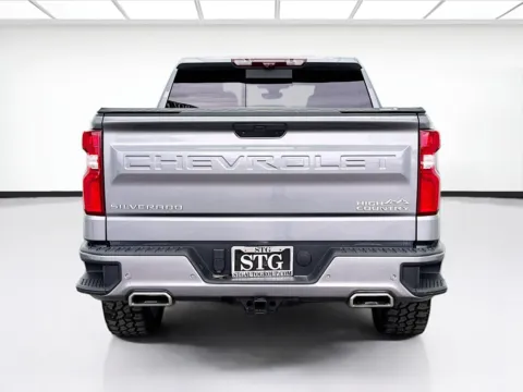 More photos of 2020 Chevrolet Silverado 1500 High Country DELUXE & TECHNOLOGY PACKAGES at STG Montclair, CA