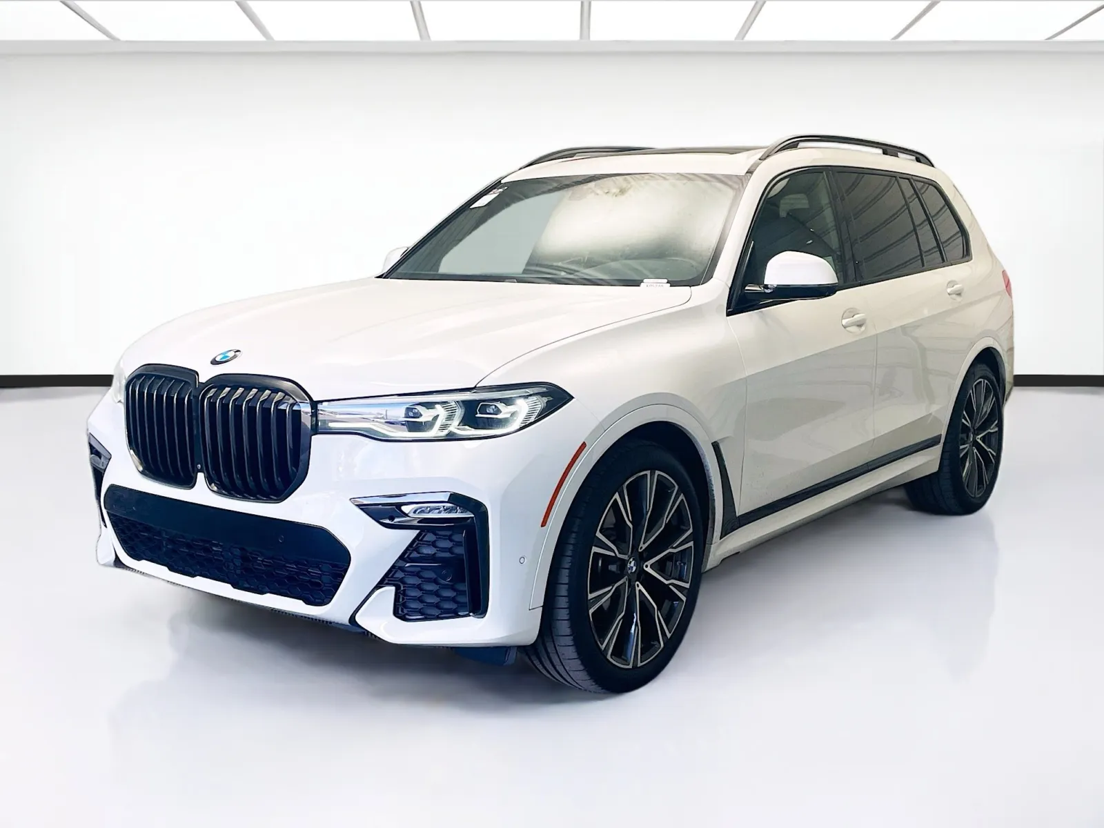 2021 BMW X7 40i's photo