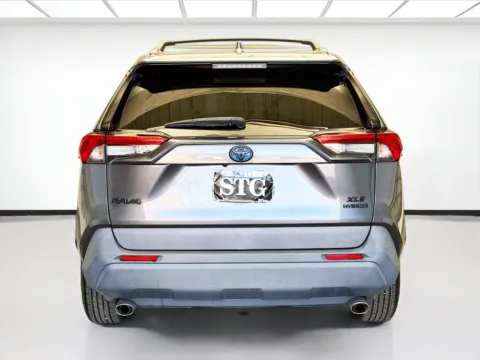 More photos of 2020 Toyota RAV4 Hybrid XLE at STG Montclair, CA