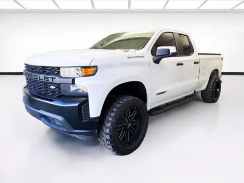 White 2019 Chevrolet Silverado 1500 WT for sale in Montclair, CA