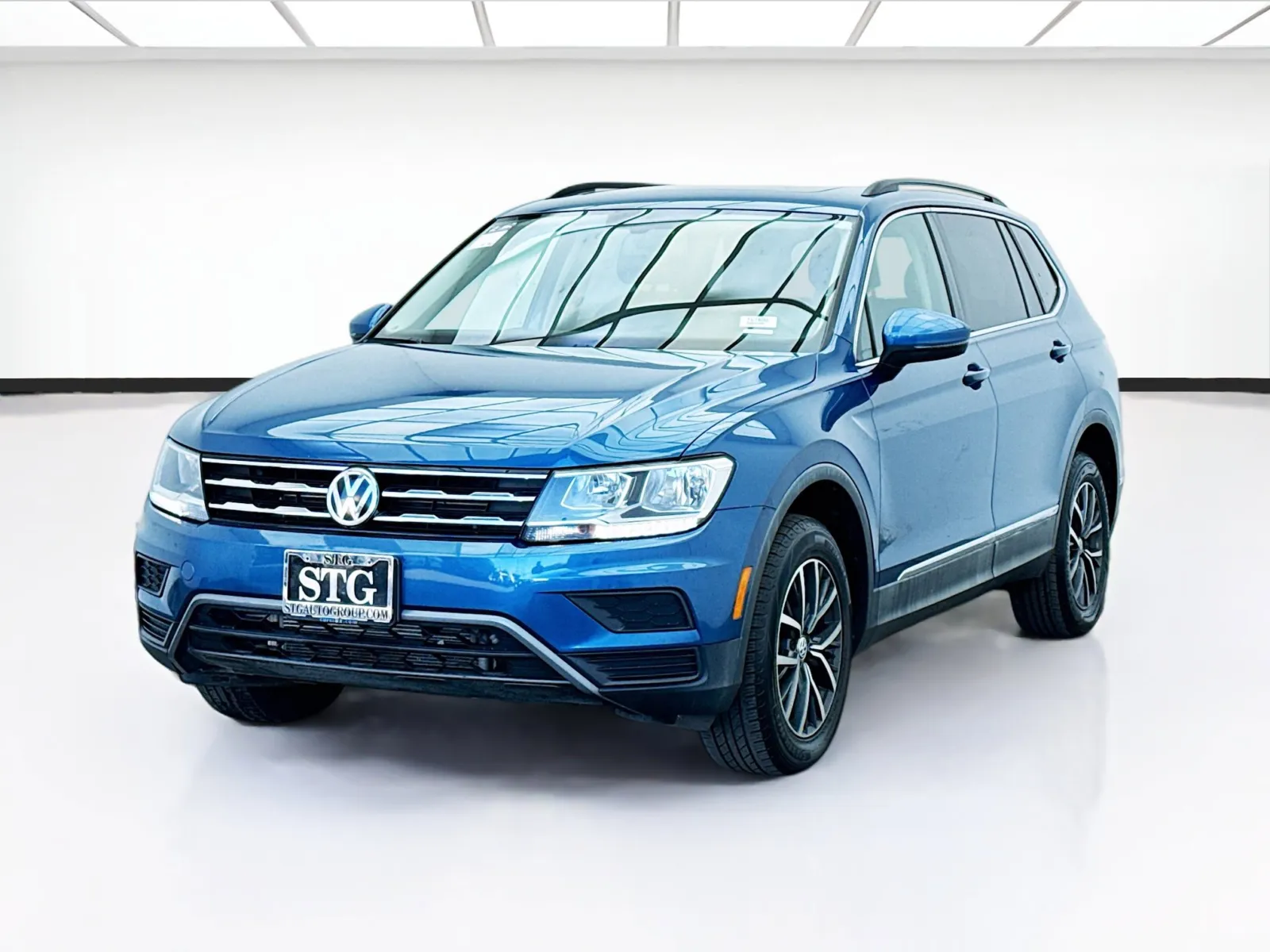 2020 Volkswagen Tiguan SEL's photo
