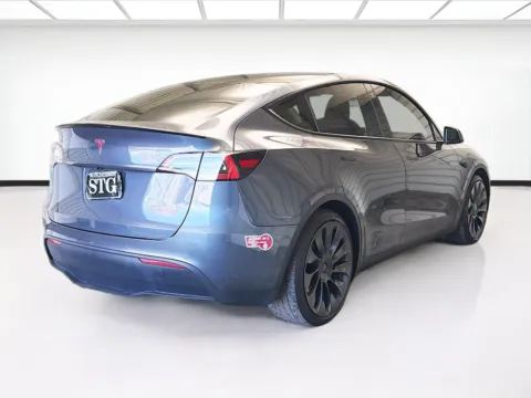 More photos of 2022 Tesla Model Y Performance at STG Montclair, CA