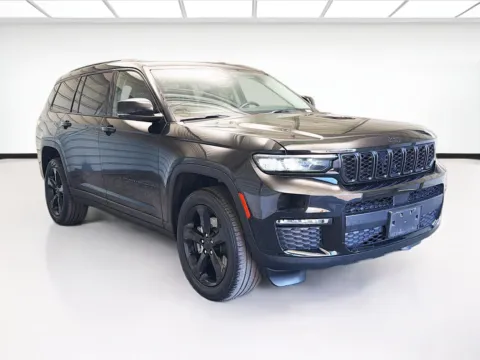 Another view of 2022 Jeep Grand Cherokee L Limited for sale in Montclair, CA at STG Montclair