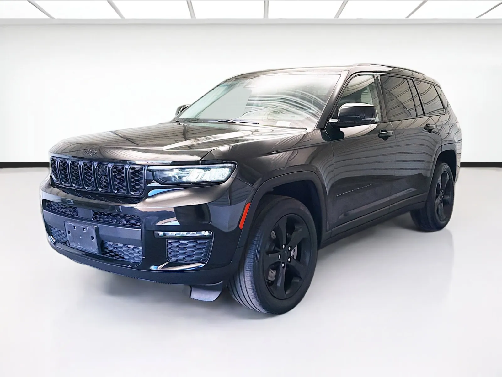 Black 2022 Jeep Grand Cherokee L Limited for sale in Montclair, CA